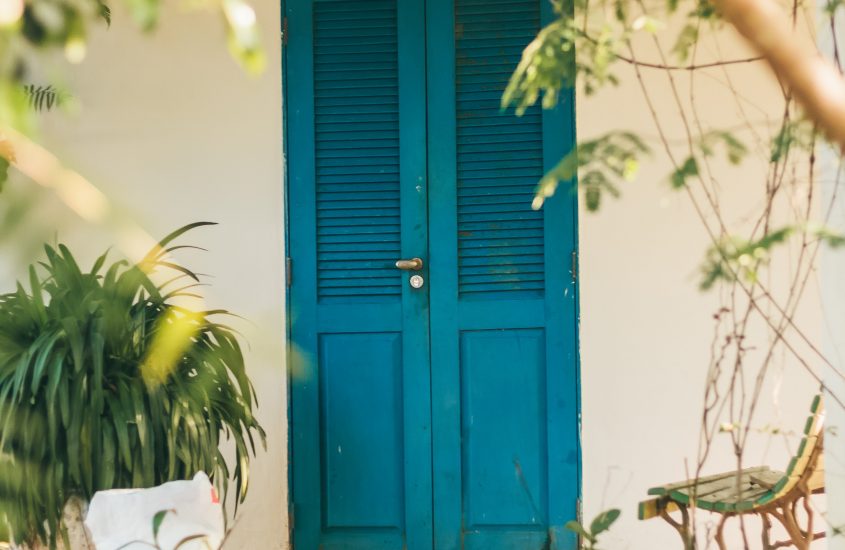 Create a stunning entrance with the right kerb appeal