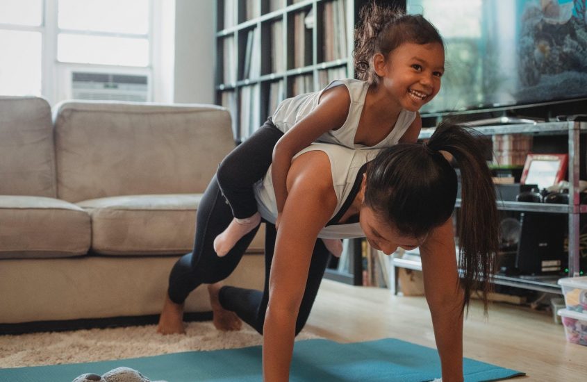Ten tips for raising resilient children.
