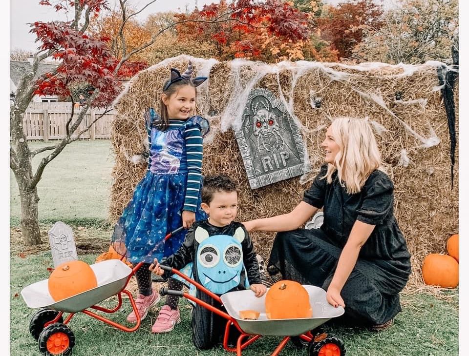 Mumforce, is a Scottish blogger and a mum of two, based in Edinburgh.