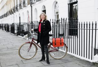 87925 top tips to pick the perfect bag for cycling