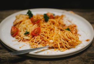 8866Lentil Bolognese