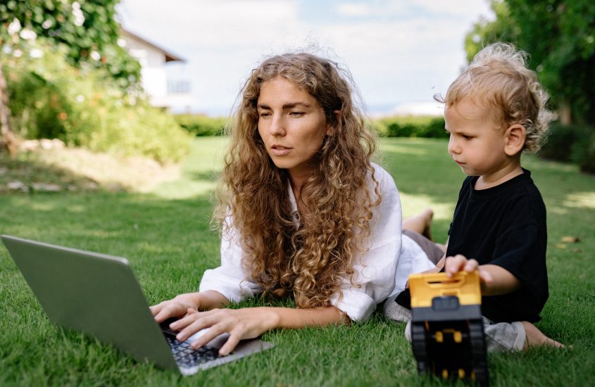 ENTREPRENEURSHIP AND BEING A MUM