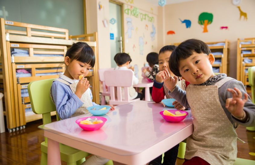 Drop-off melt downs? How to handle difficult school drop-offs.