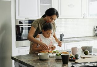 1100110 Kitchen Gadgets Every Busy Parent Needs to Have