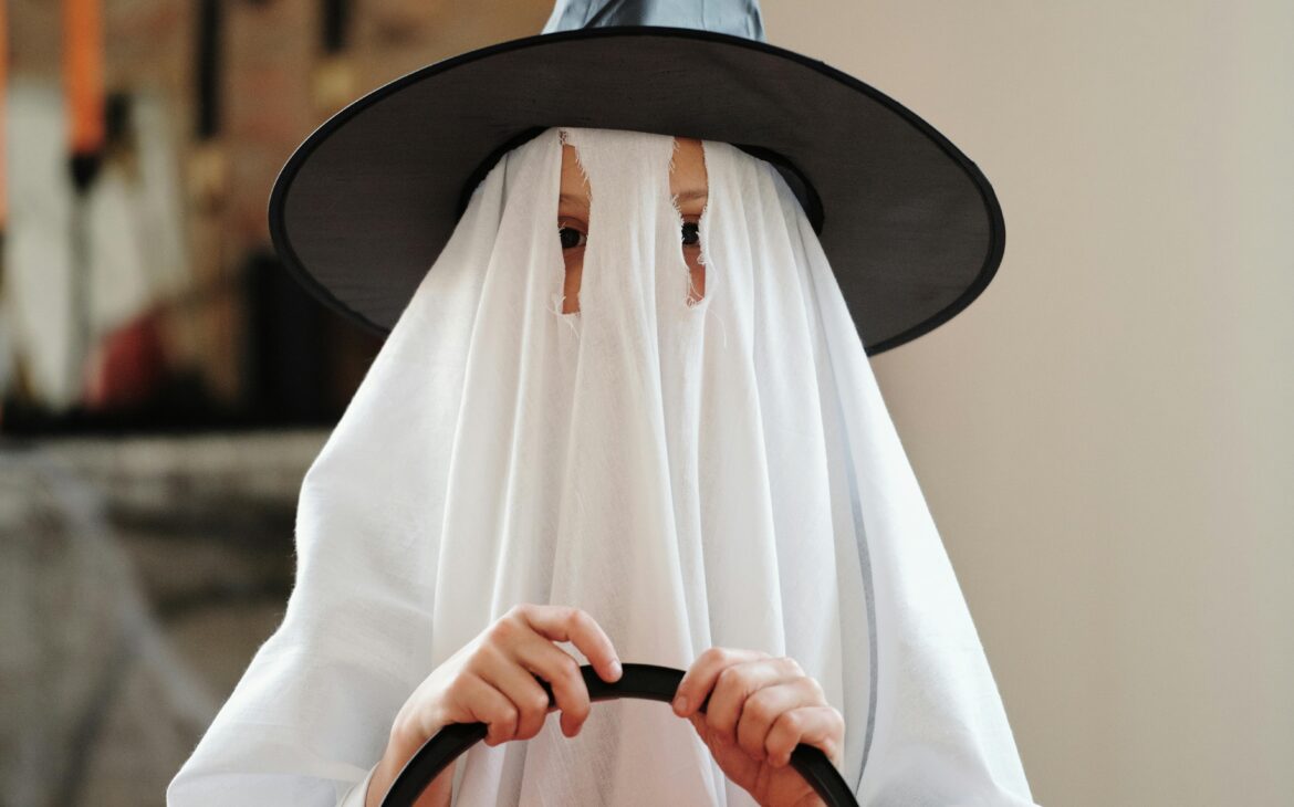 DIY Ghost Costume 