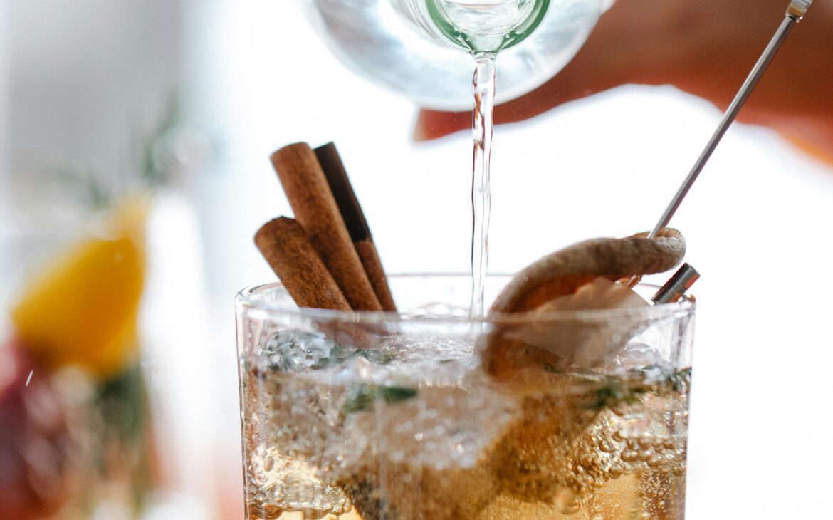 Fall Cocktail Ideas: Warm and Cosy Drinks to Celebrate the Season